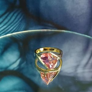 Swarovski Elements - Size 6¾ - 18K gold plated ring as pictured